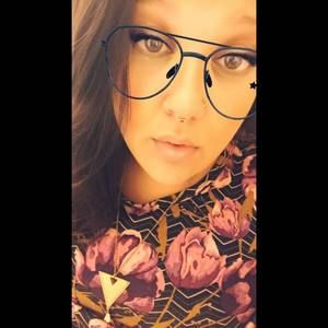 Meet your Posher, Ashley